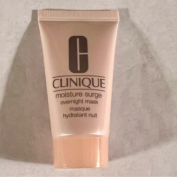 CLINIQUE x kate spade New York 8-piece Skincare/Makeup Set - Picture 6 of 14